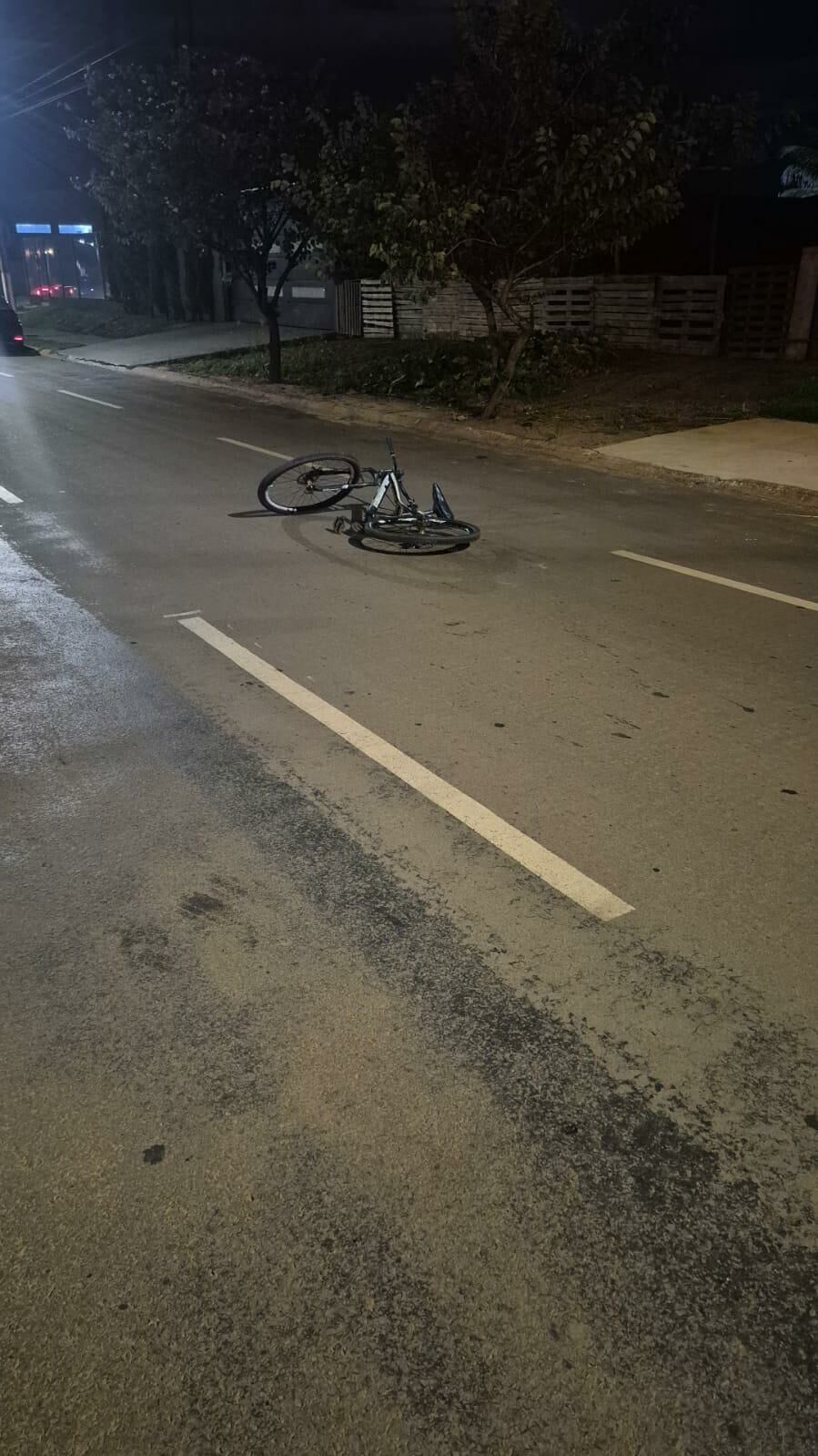 Imagem de compartilhamento para o artigo Ciclista é socorrido inconsciente após colisão com carro em Chapadão do Sul da MS Todo dia